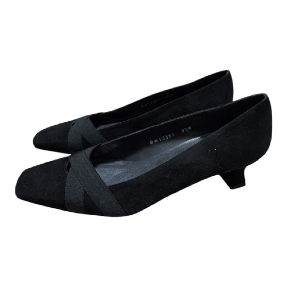 STUART WEITZMAN Womenโs Suede Kitten Heel, Black, Sz 9.5 - Picture 7 of 7